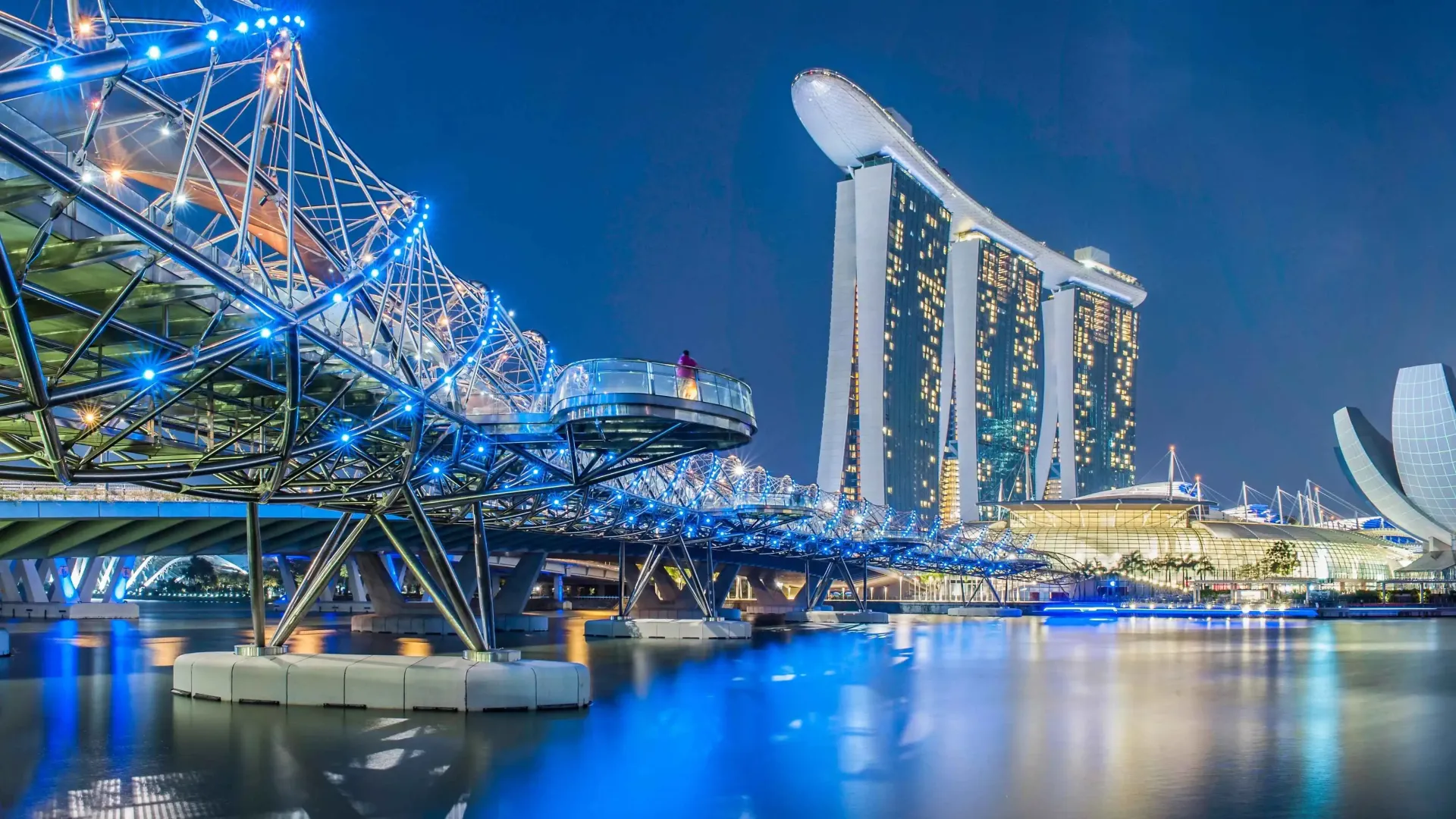 Singapore landmarks at night for a destination guide