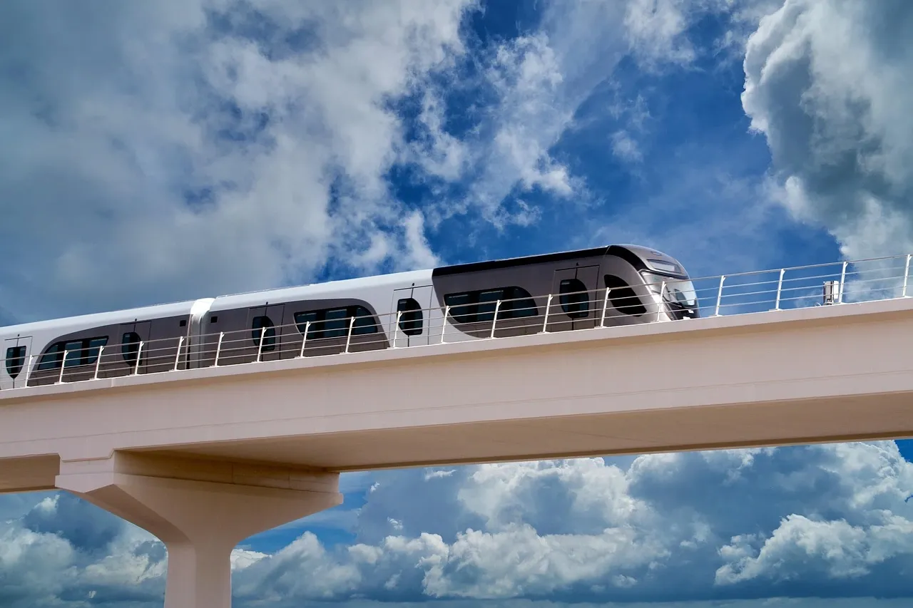 Train from the doha metro featured