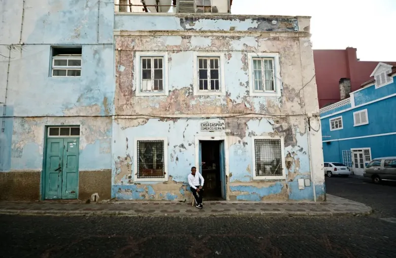 Blue building, Mindelo