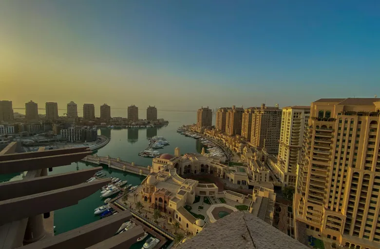 Buildings for a destination guide