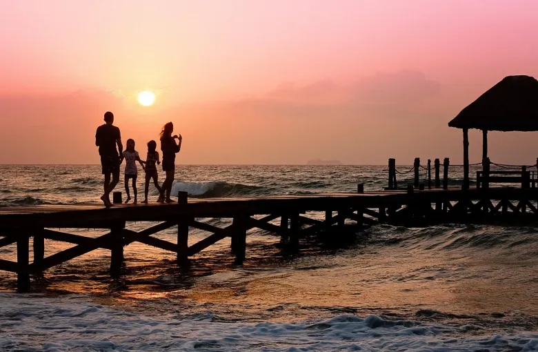 Family Sunset for a destination guide